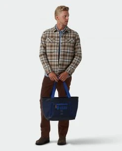 Stio Basin XT CarryAll 35L 28 Stio Basin XT CarryAll 35L -Stio Sales Shop U Basin XT Carryall 35L Mountain Shadow 2