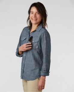 Stio Women's Ashton Chambray Shirt - Past Season -Stio Sales Shop W Ashton Chambray Shirt Medium Chambray 2 82cd5686 3088 4b4d 9798 1ef89697d78a
