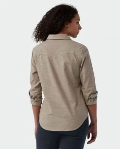 Stio Women's Ashton Chambray Shirt -Stio Sales Shop W Ashton Chambray Shirt Rodeo Dust Chambray 4