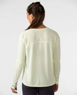 Stio Women's Divide Shift Shirt LS -Stio Sales Shop W Divide Shift Shirt LS Honey Dew 2