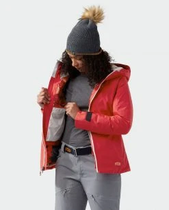 Stio Women's Shot 7 Down Jacket -Stio Sales Shop W Shot 7 Jacket Risk Red 4
